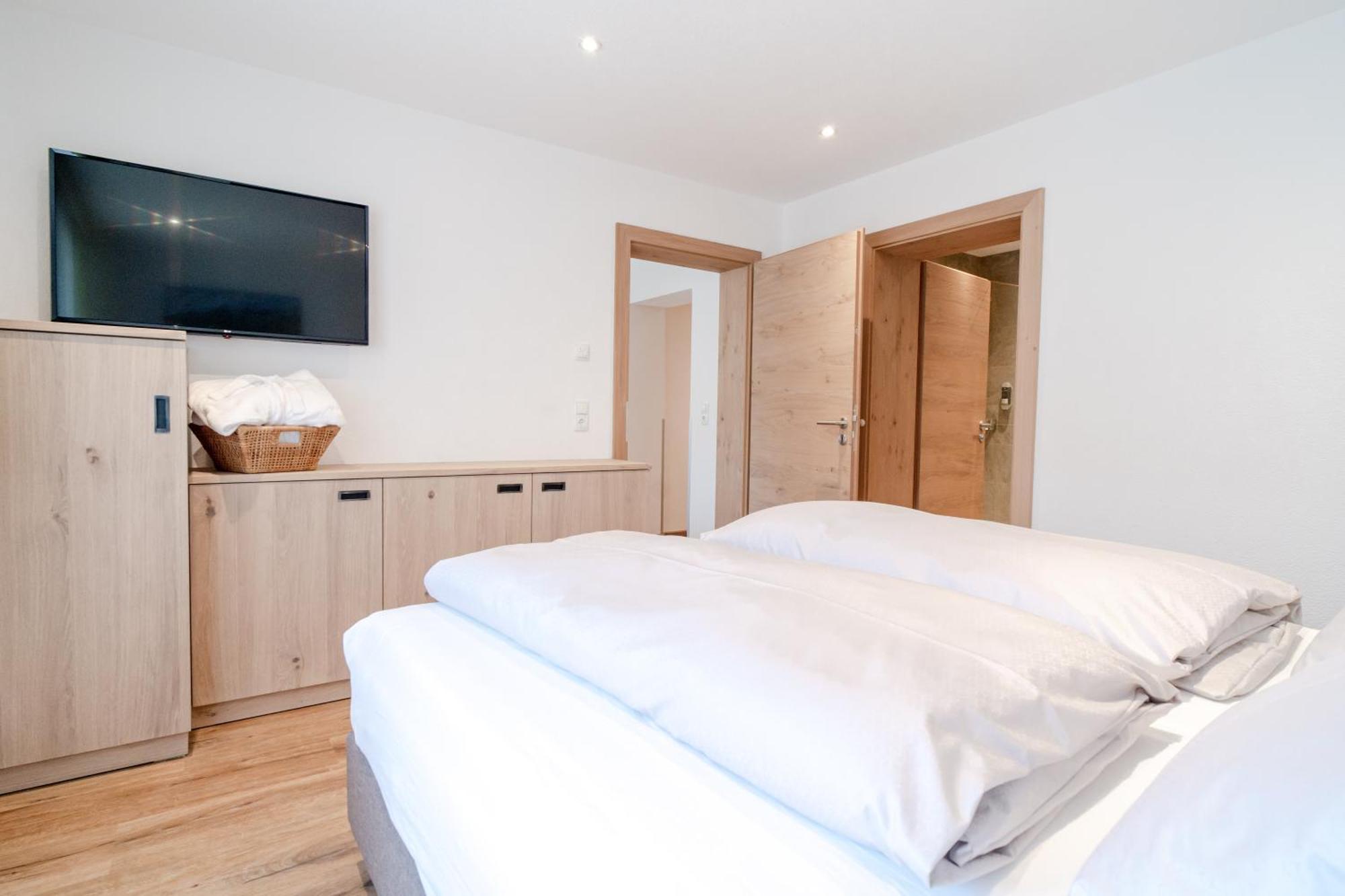 Alpen Gasthof Apartments Hohe Burg Trins Ngoại thất bức ảnh