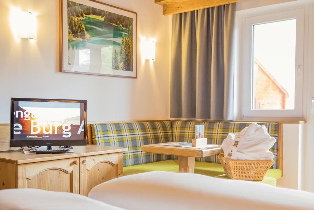 Alpen Gasthof Apartments Hohe Burg Trins Ngoại thất bức ảnh